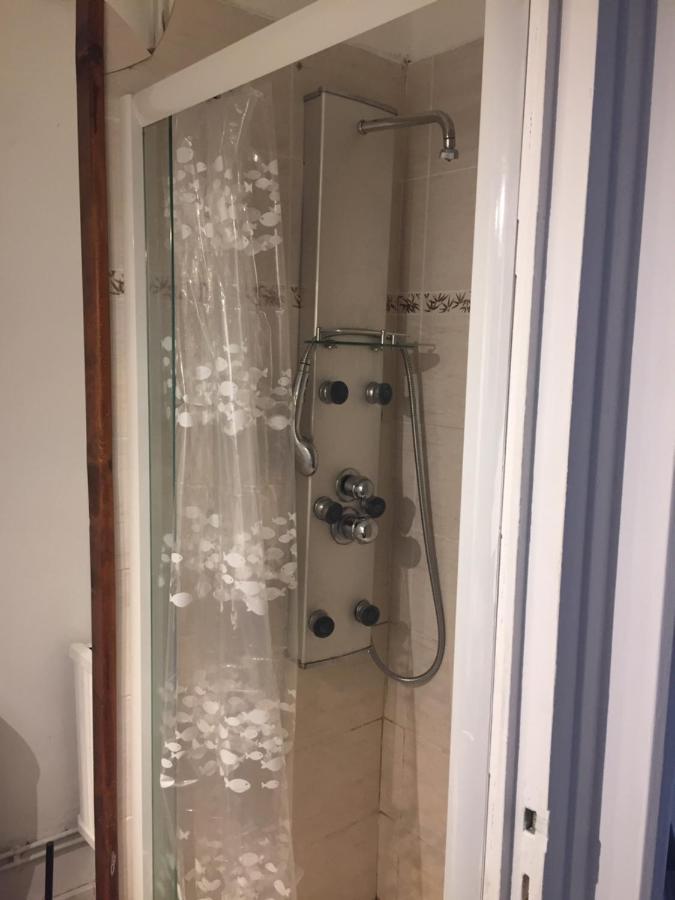 Le Victor Hugo 2 D Et Sa Pizza Offerte Apartment Aurillac Ngoại thất bức ảnh